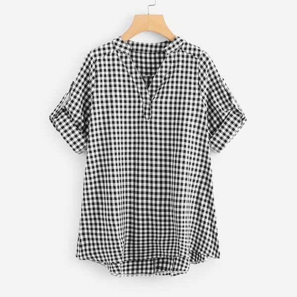 

Gingham Roll Tab Sleeve Dip Hem Blouse, Black and white