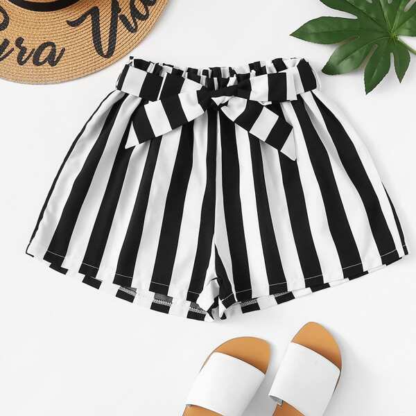 

Belted Detail Striped Shorts, Black and white