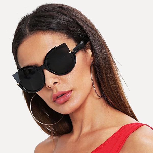 

Cat Eye Sunglasses