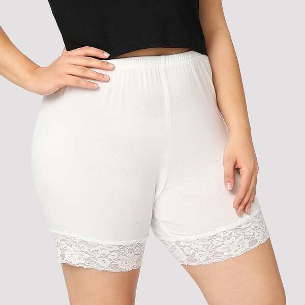 

Plus Contrast Lace Legging Shorts