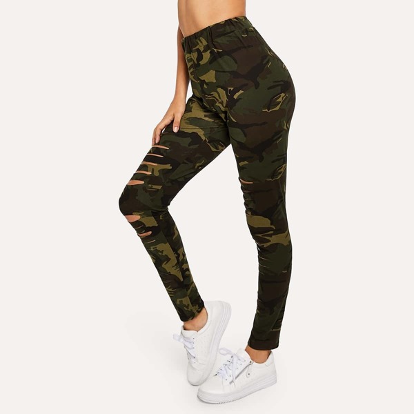 

Ripped Skinny Camo Utility Pants