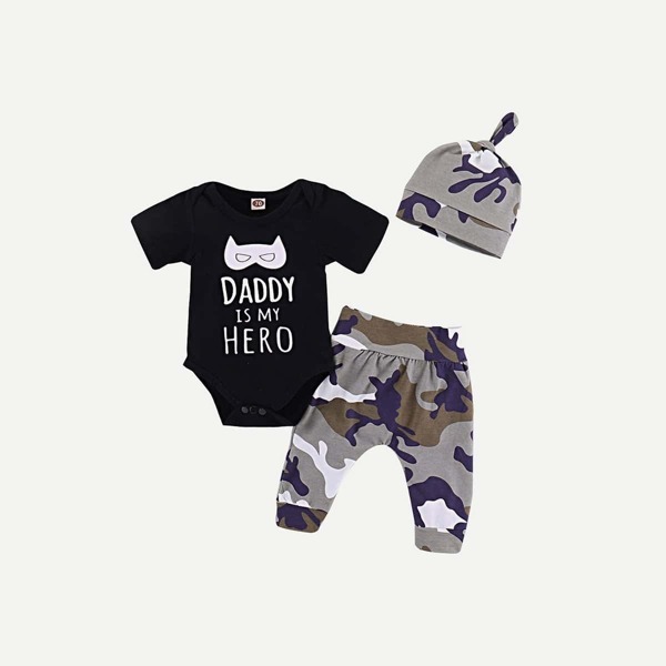

Toddler Boys Letter Print Tee & Camo Print Pants Set With Hat