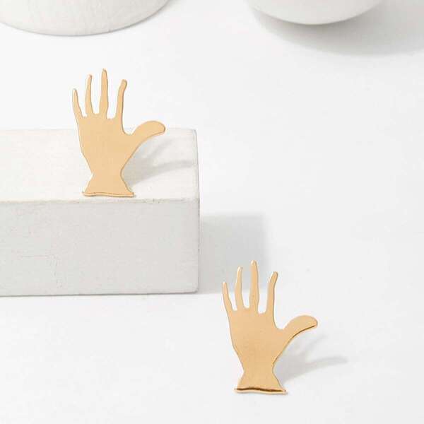 

Hand Shaped Stud Earrings 1pair, Gold