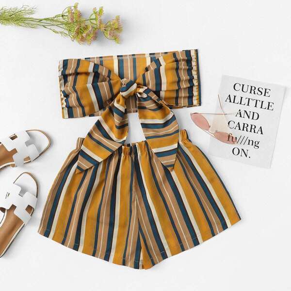 

Striped Bow Tie Front Crop Top With Shorts