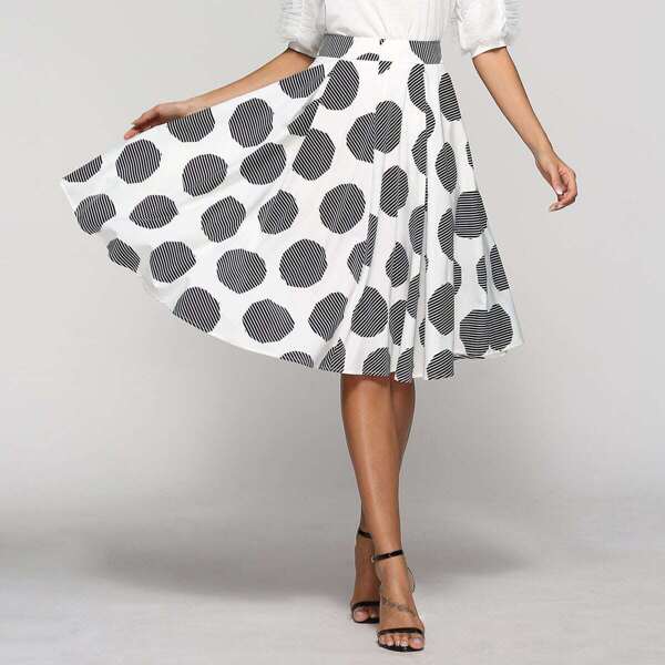 

Polka Dot Pleated Skirt
