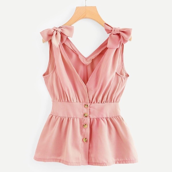 

Knot Shoulder Single Breasted Top