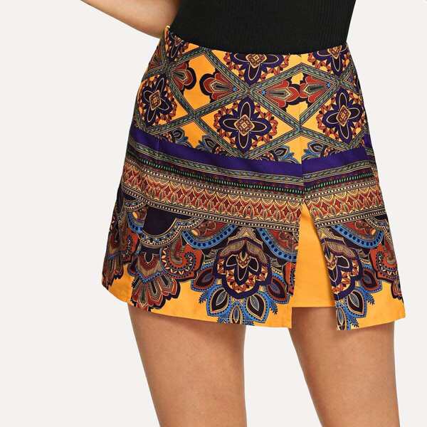 

Split Floral Tribal Shorts, Multicolor
