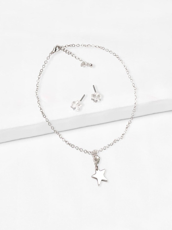 

Star Pendant Chain Choker With Stud Earrings