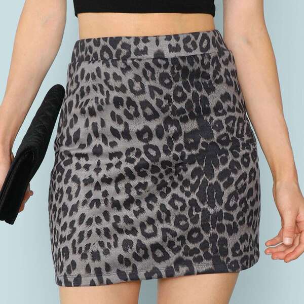 

Leopard Print Bodycon Skirt