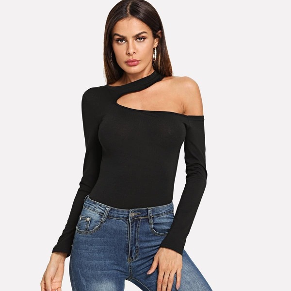 

Cutout Shoulder Solid Tee, Black