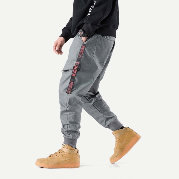 

Men Tape Detail Letter Print Pants