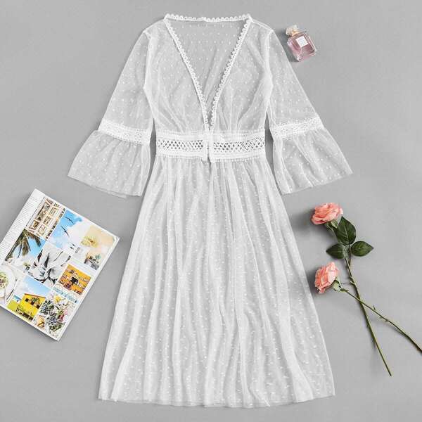 

Hollow Out Lace Trim Kimono, White