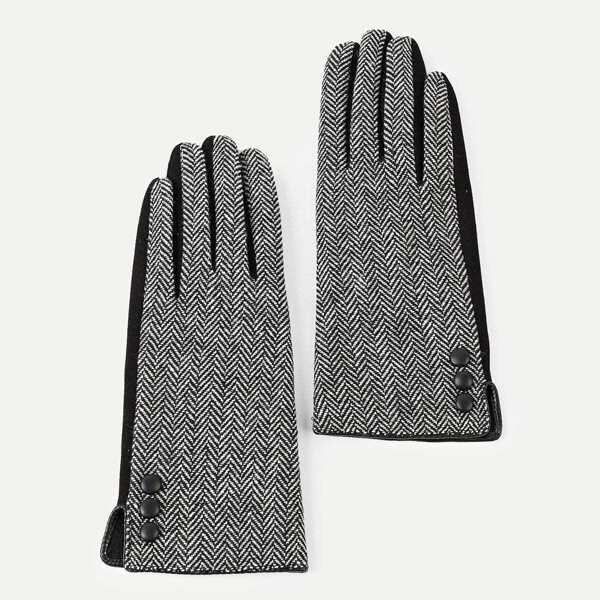 

Geometric Pattern Gloves