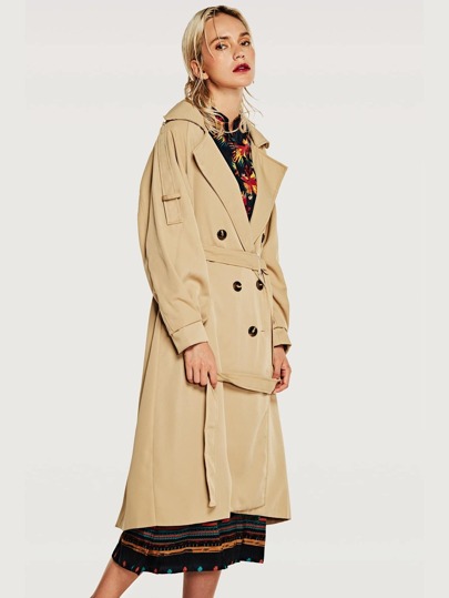 Outer sencillo de gabardina con doble botón
