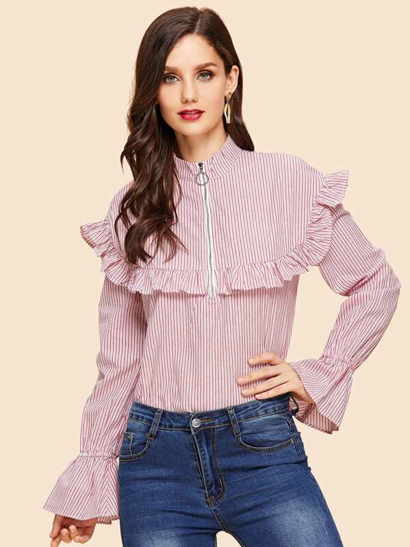 

Ruffle Trim Zip Up Полосатая блузка, Julie H.