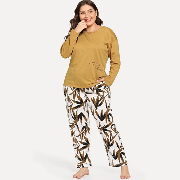 

Plus Bamboo Leaf Print Pajama Set