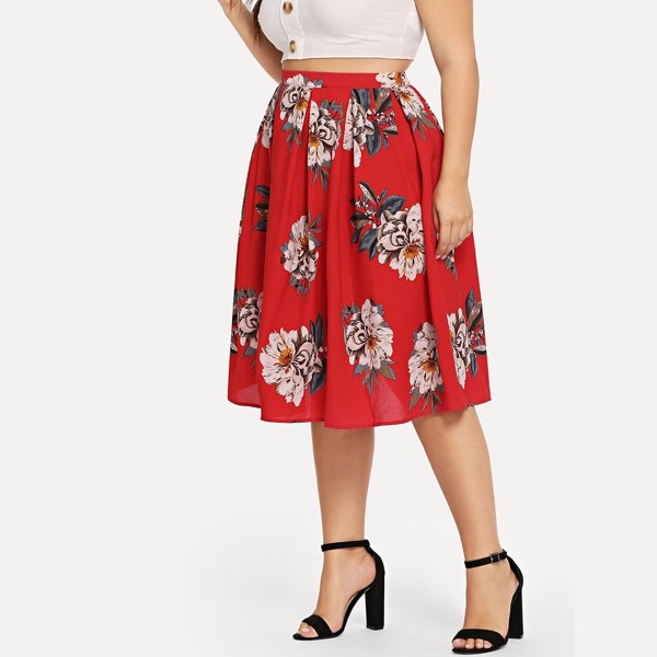 

Plus Box Pleated Floral Skirt