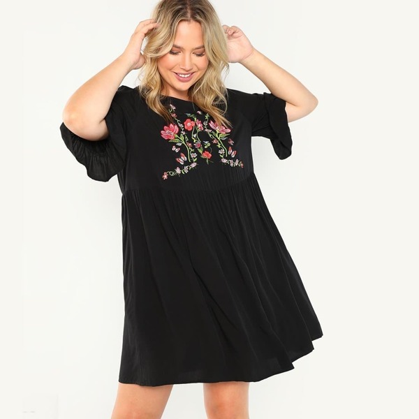 

Plus Floral Embroidered Smock Dress, Black