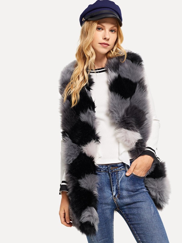 

Вырезать и сшить Faux Fur Vest, Denisa