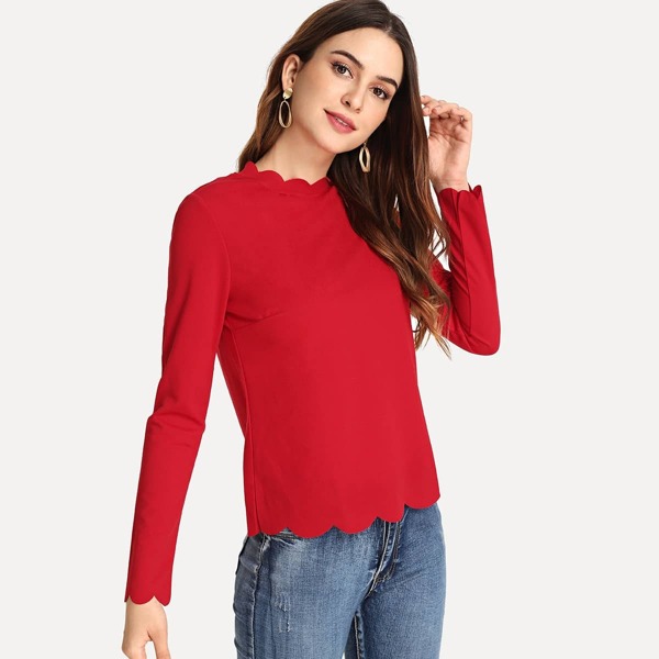 

Scallop Trim Fitted Tee