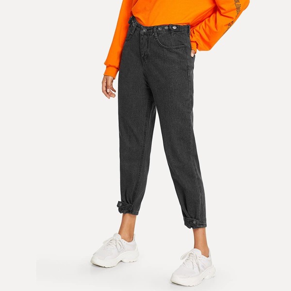 

Solid Button Decoration Jeans