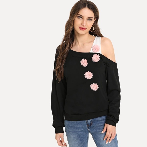 

Asymmetrical Neck Floral Decoration Sweatshirt