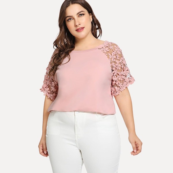 

Plus Guipure Lace Raglan Sleeve Top