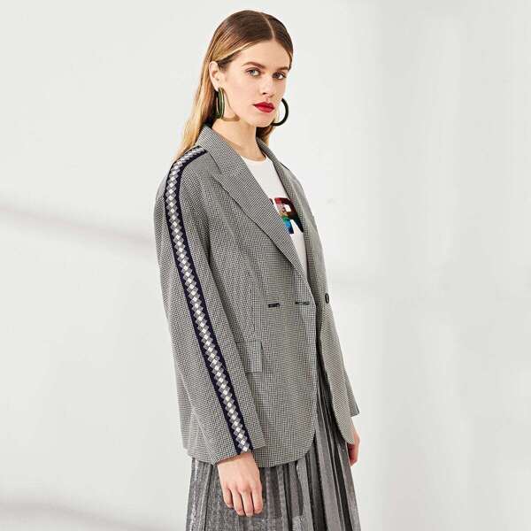 

Double Breasted Houndstooth Notched Blazer