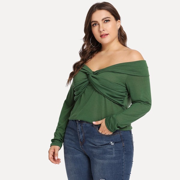 

Plus Off Shoulder Twist Top