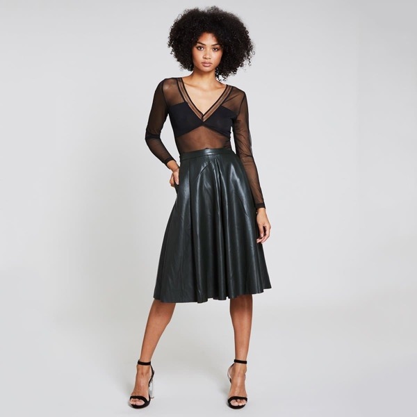 

Solid Pleated PU Skirt