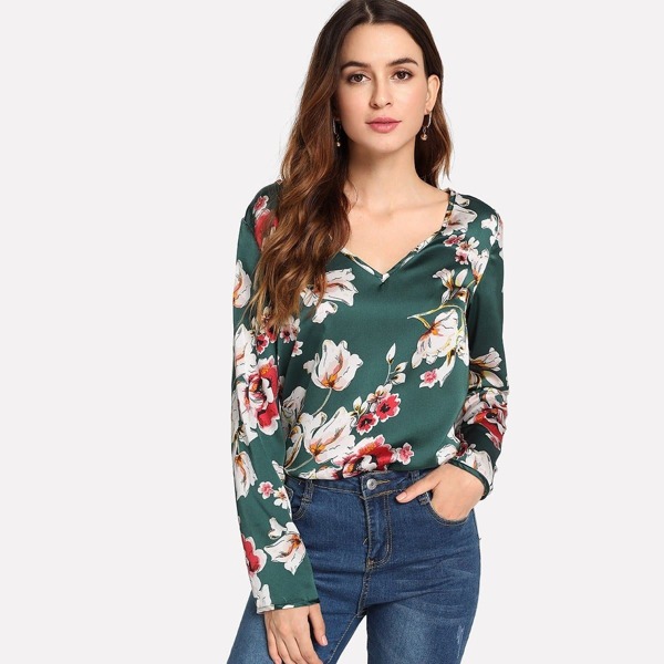 

V-Neck Floral Top