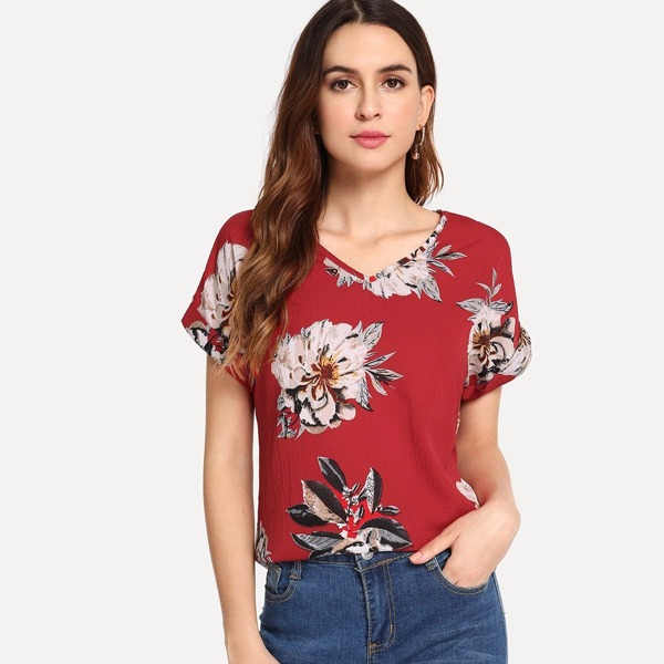 

V-neck Curved Hem Floral Top, Red