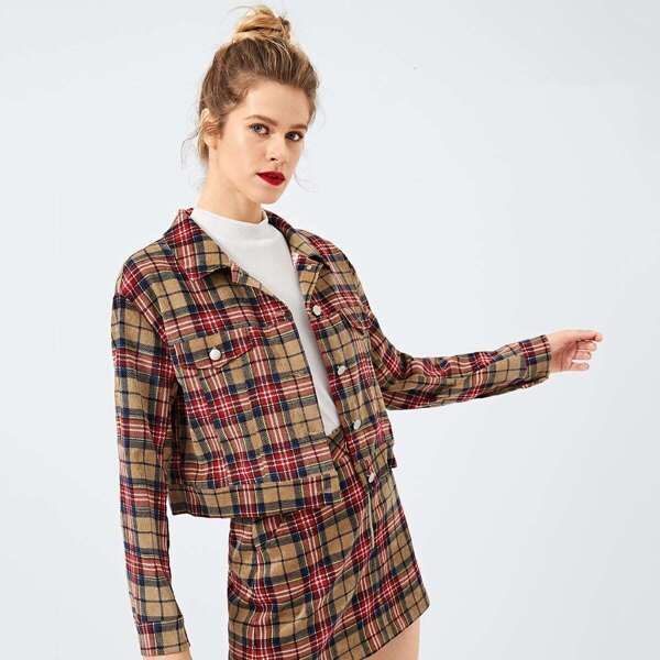 

Symmetrical Pocket Front Plaid Jacket