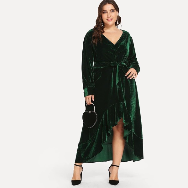 

Plus Solid V-Neck Velvet Dress