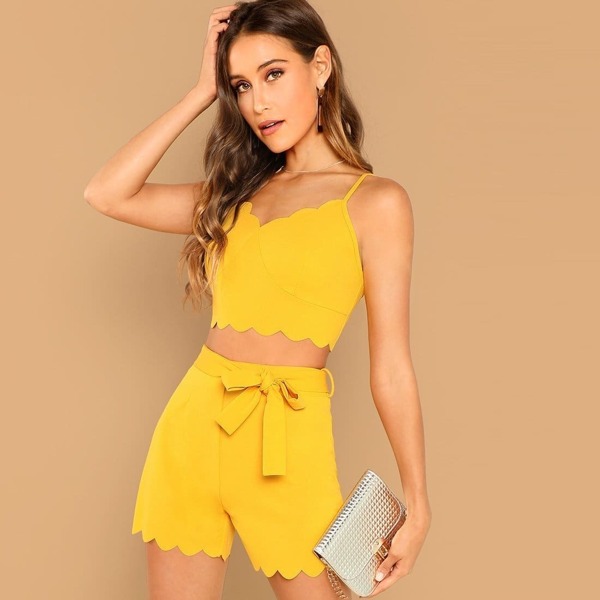 

Scallop Edge Cami Top and Tie Waist Shorts Set