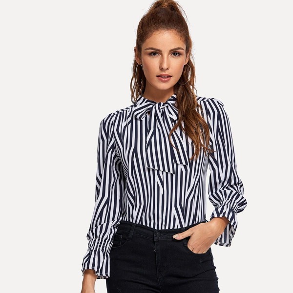 

Tie Neck Striped Print Top