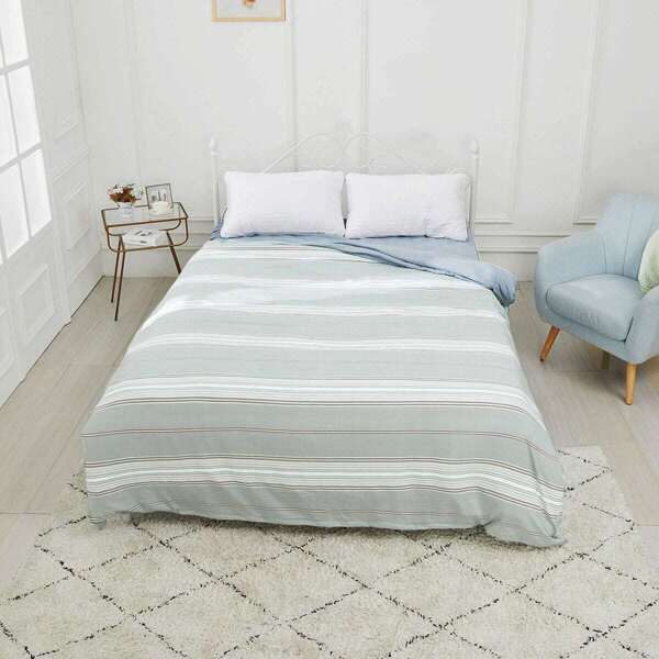 

Striped Print Duvet Cover 1PC, Multicolor