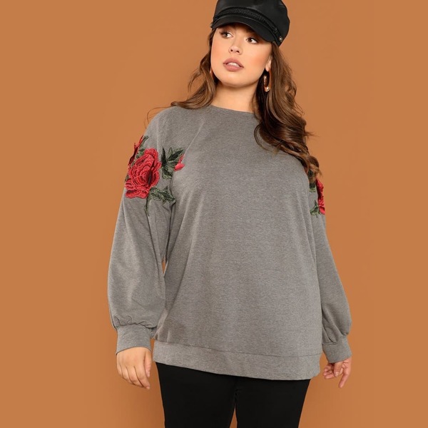 

Plus 3D Applique Heather Gray Sweatshirt