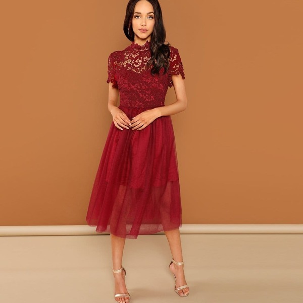 

Guipure Lace Top Tulle Prom Dress
