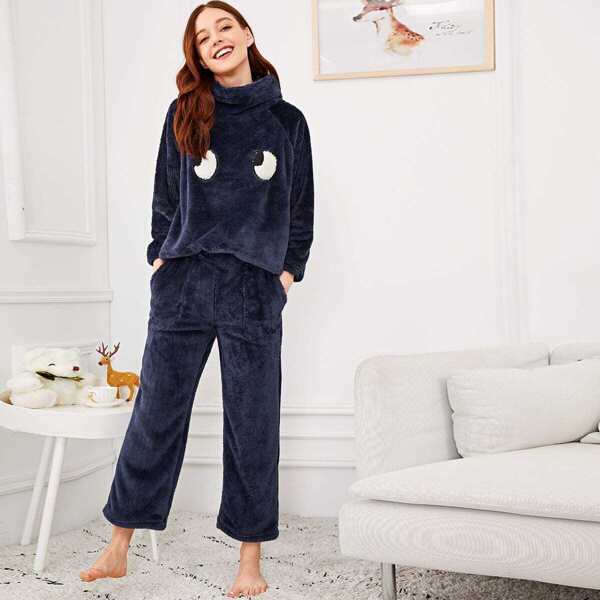 

Eye Embroidered Plush Pajama Set