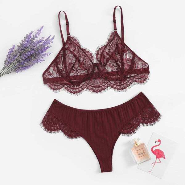 

Plus Eyelash Lace Underwire Lingerie Set