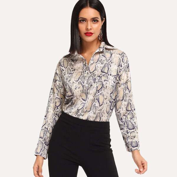 

Snakeskin Print Curved Hem Shirt, Multicolor