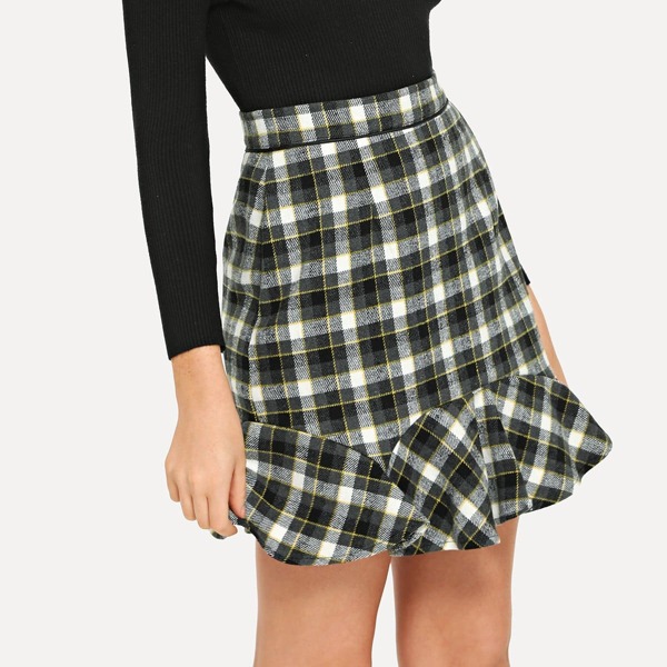 

Ruffle Hem Plaid Skirt