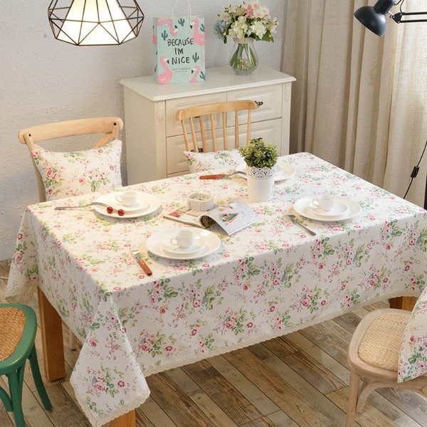 

Contrast Lace Floral Pattern Tablecloth