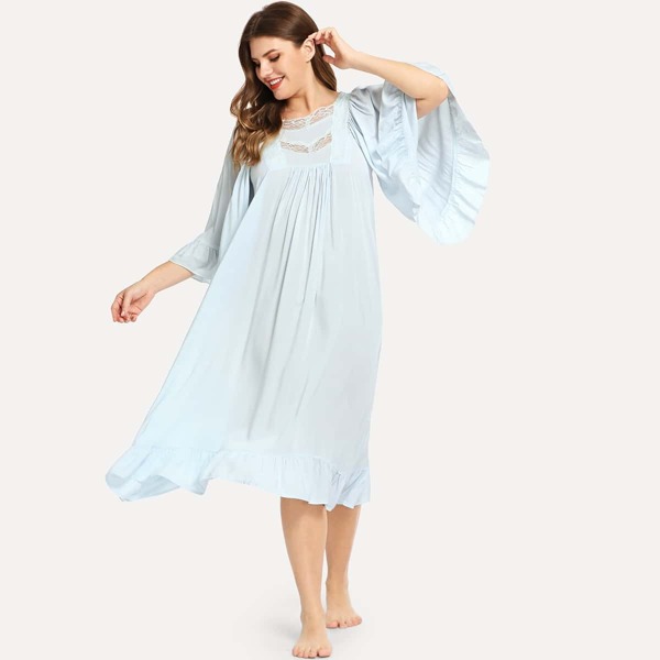

Plus Contrast Lace Ruffle Hem Night Dress, Blue