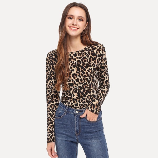

Slim Fitted Leopard Print Tee