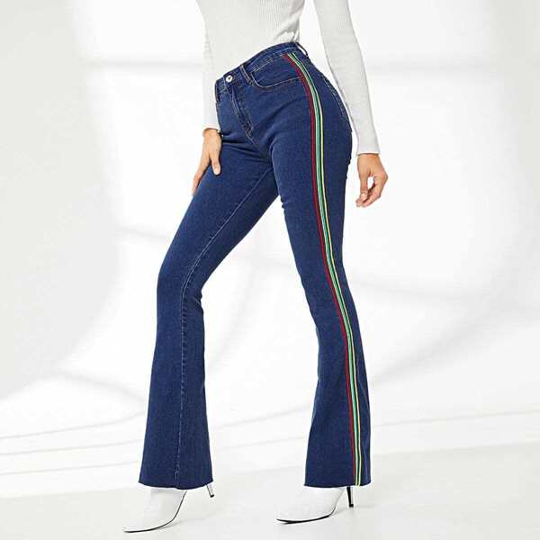

Stripe Side Flare Hem Jeans