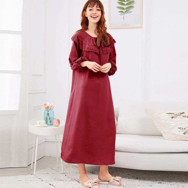 

Embroidered Flounce Neck Balloon Sleeve Nightdress, Burgundy