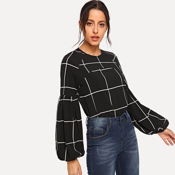 

Lantern Sleeve Keyhole Back Top