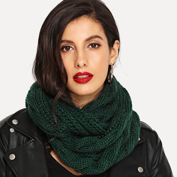 

Cable Knit Infinity Scarf